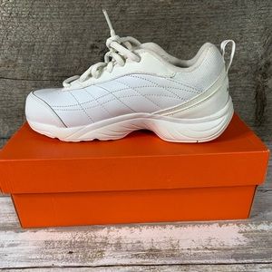 New Nike Walker Wide